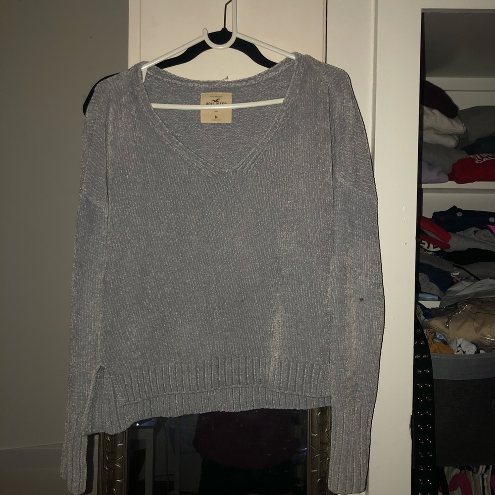 HOLLISTER SWEATER